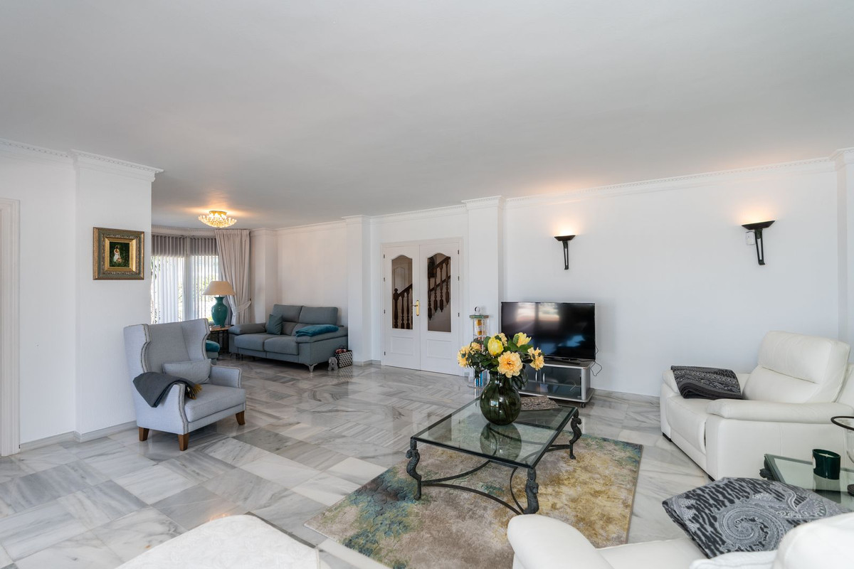 Huis te koop in El Chaparral | 4 slaapkamers H5412241