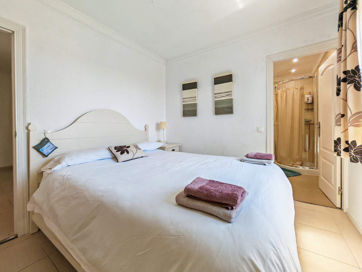 Huis te koop in El Chaparral | 4 slaapkamers H5461585