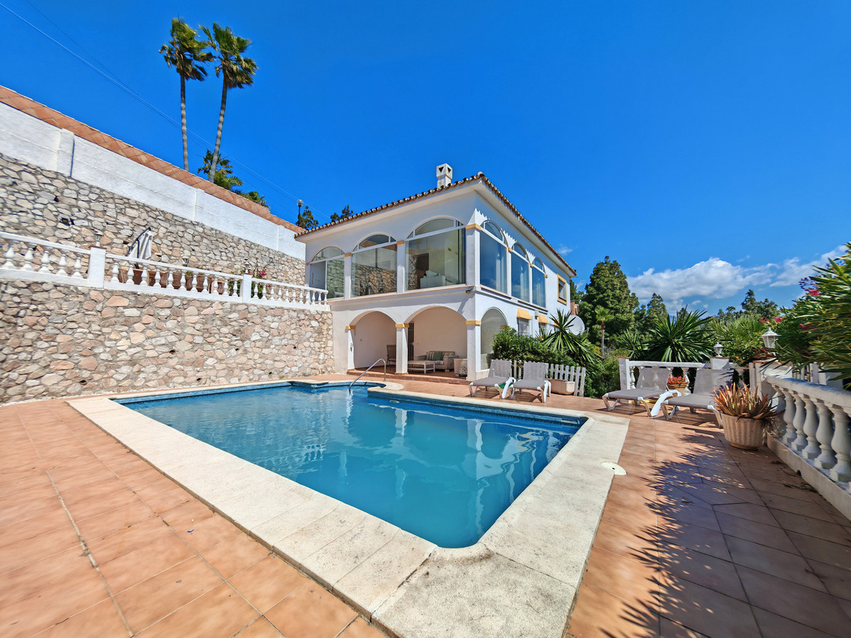 Huis te koop in El Chaparral | 4 slaapkamers H5461585