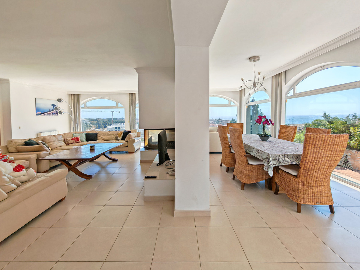Huis te koop in El Chaparral | 4 slaapkamers H5461585