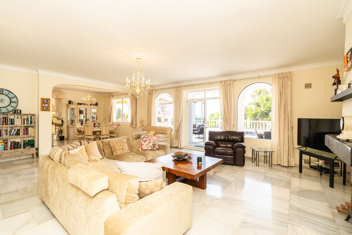 Huis te koop in El Chaparral | 5 slaapkamers H5461921