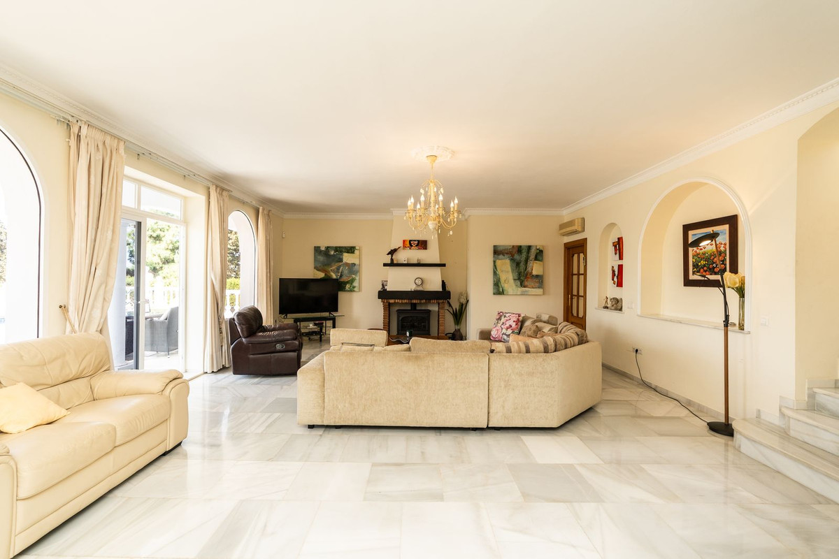 Huis te koop in El Chaparral | 5 slaapkamers H5461921