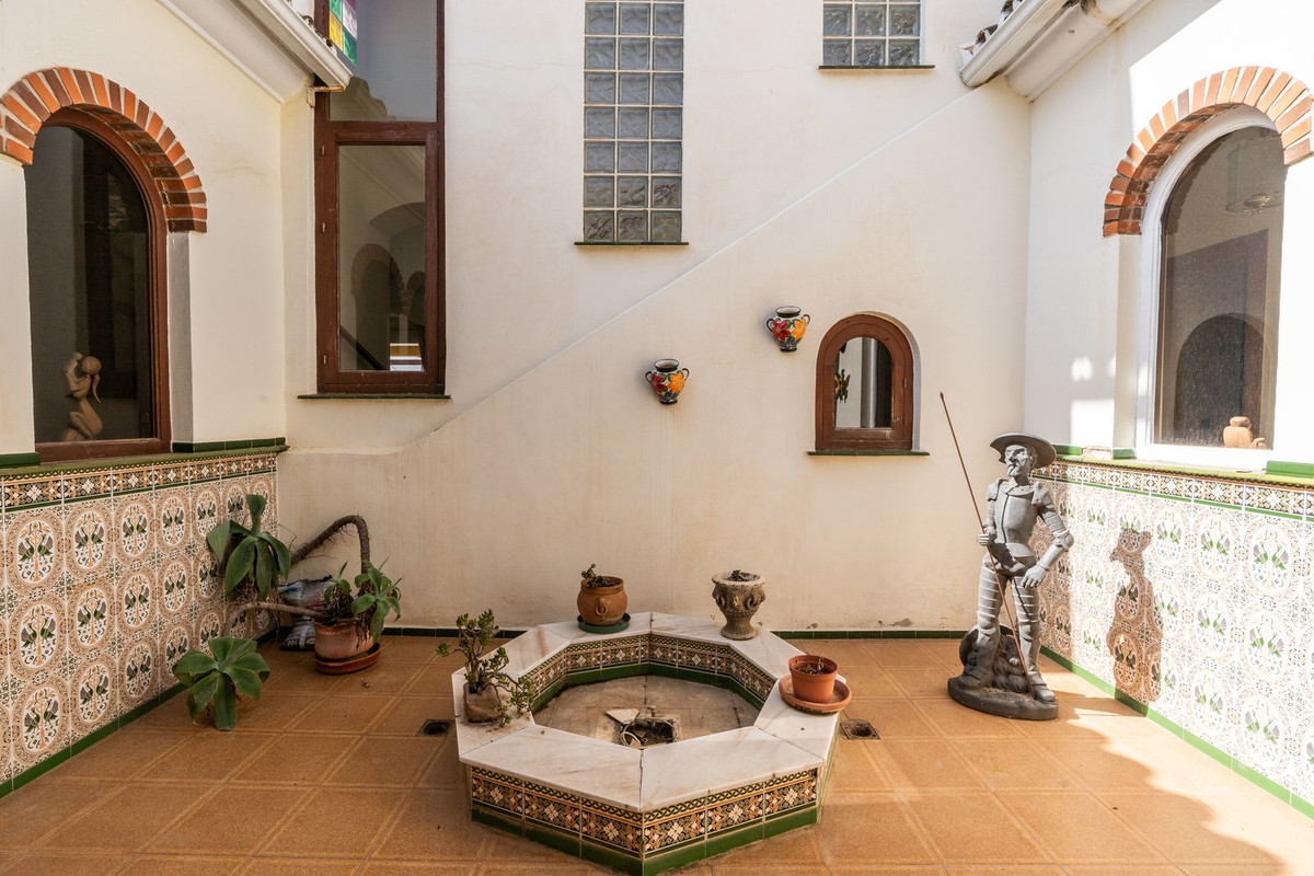 Huis te koop in El Chaparral | 5 slaapkamers H5461921