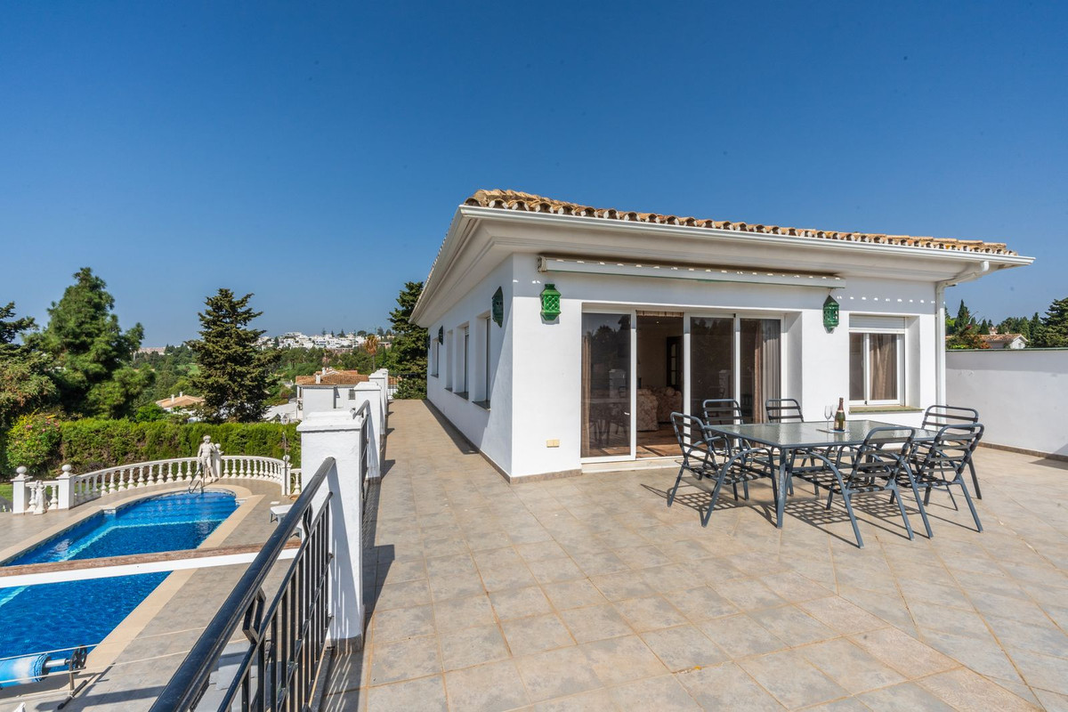 Huis te koop in El Chaparral | 5 slaapkamers H5461921