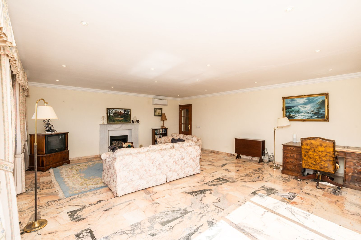 Huis te koop in El Chaparral | 5 slaapkamers H5461921