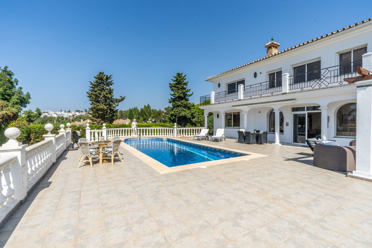 Huis te koop in El Chaparral | 5 slaapkamers H5461921