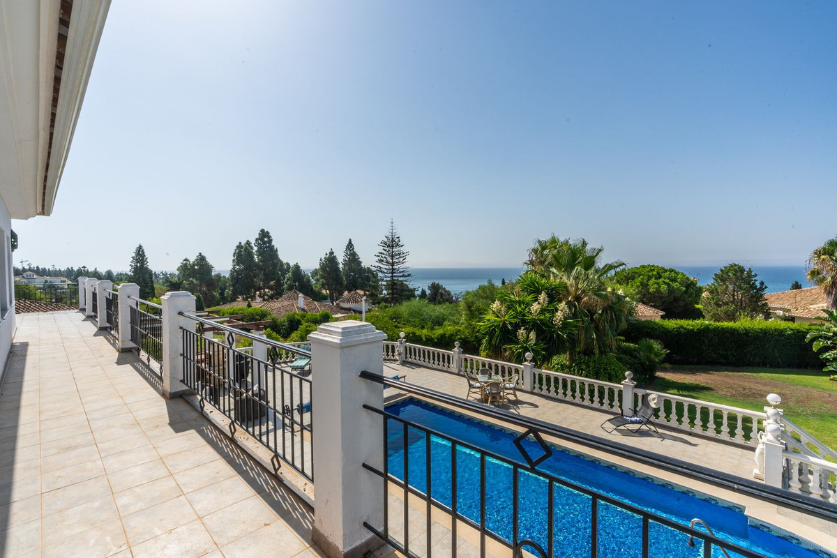 Huis te koop in El Chaparral | 5 slaapkamers H5461921