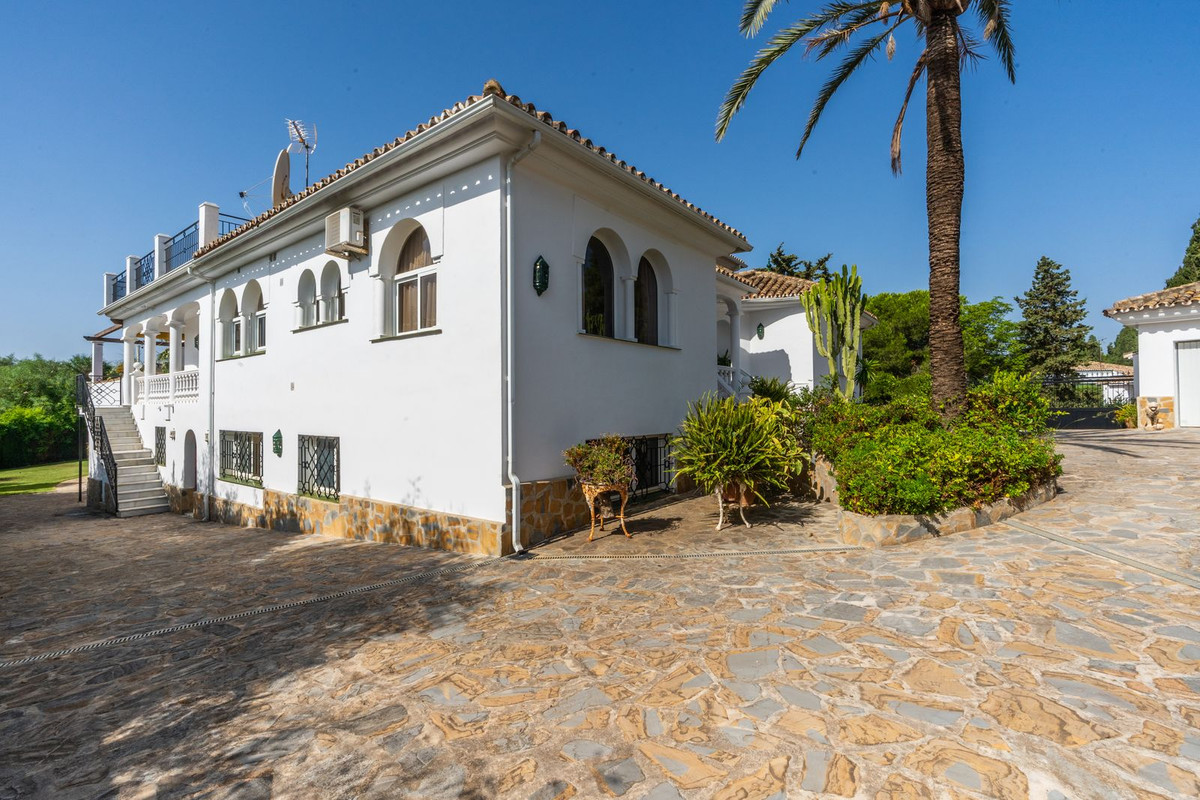 Huis te koop in El Chaparral | 5 slaapkamers H5461921