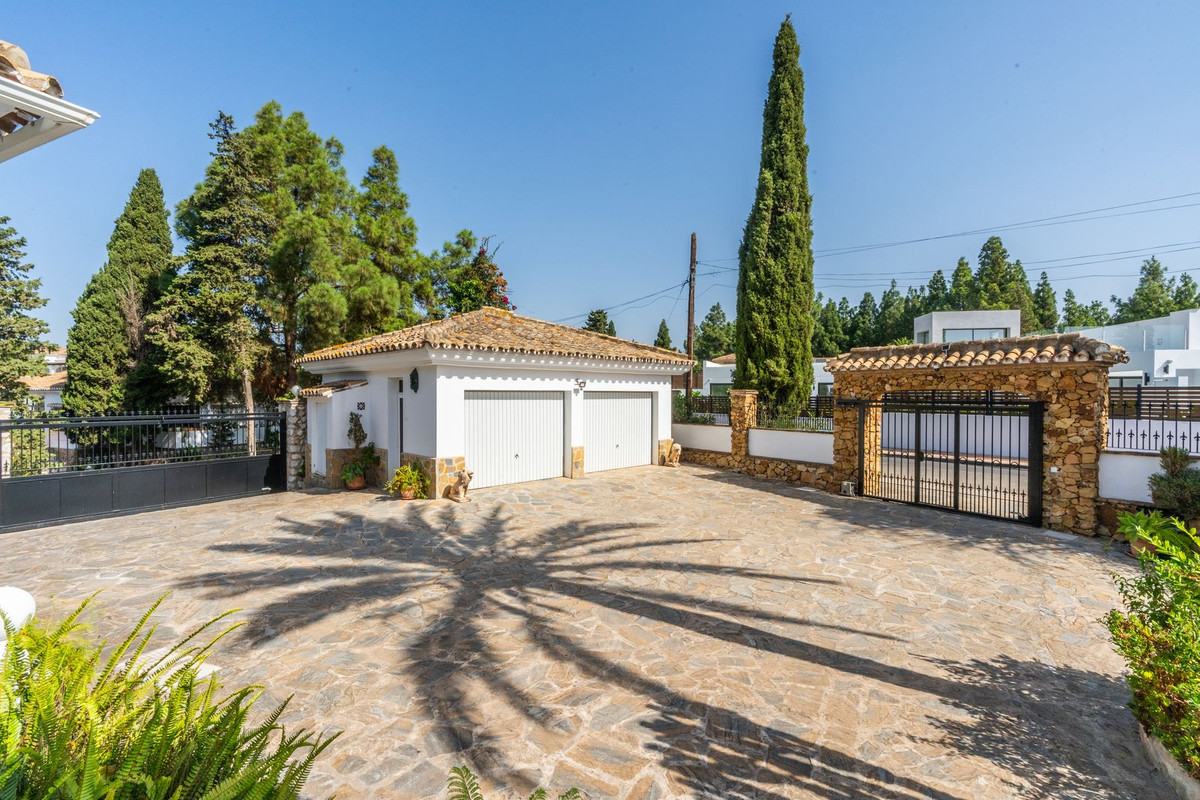 Huis te koop in El Chaparral | 5 slaapkamers H5461921