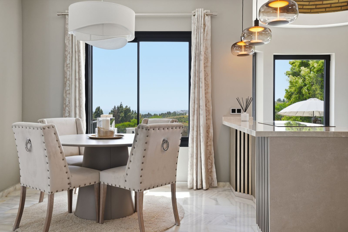 Huis te koop in El Chaparral | 4 slaapkamers H5481400