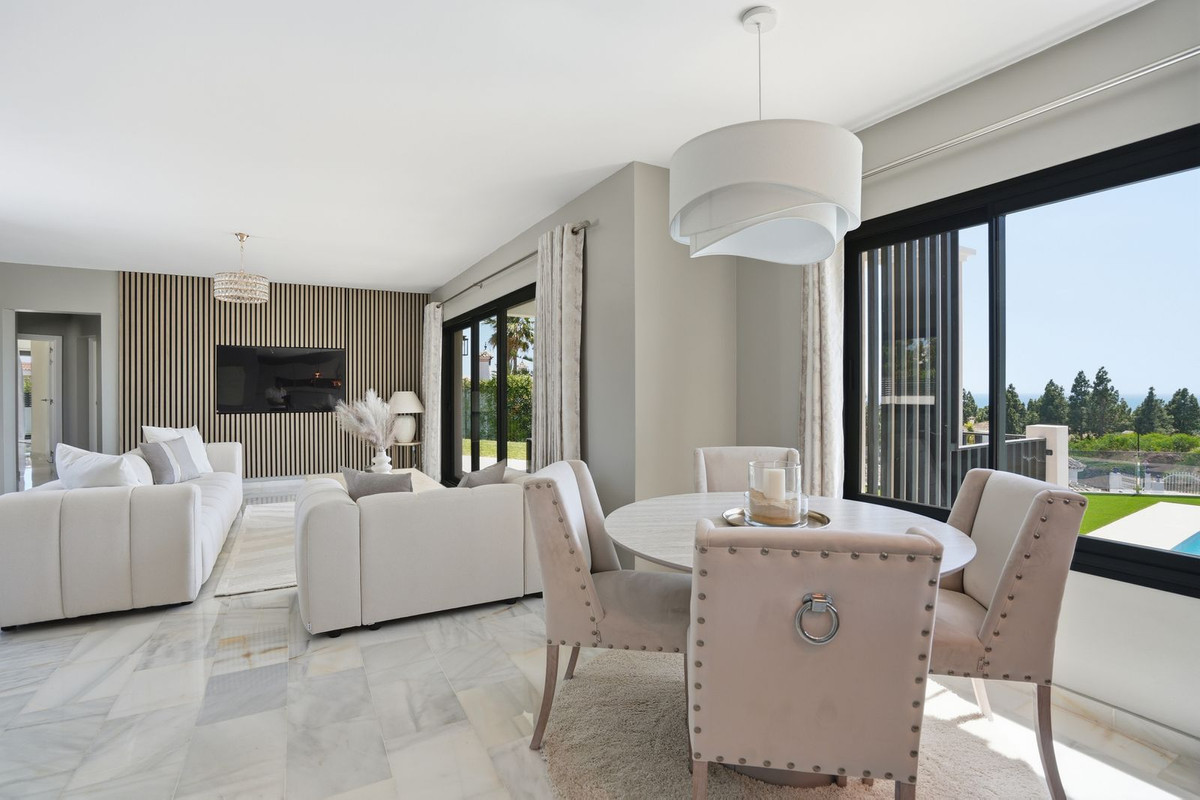 Huis te koop in El Chaparral | 4 slaapkamers H5481400