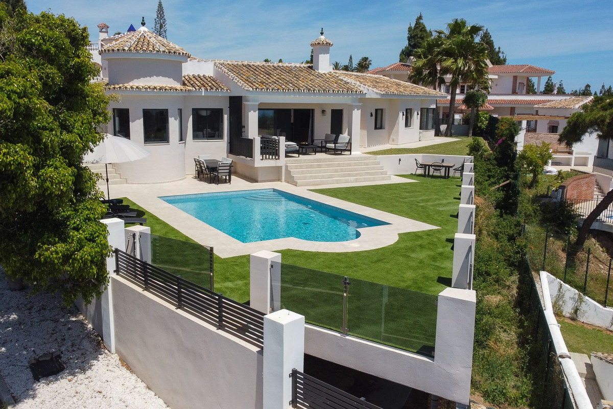 Huis te koop in El Chaparral | 4 slaapkamers H5481400