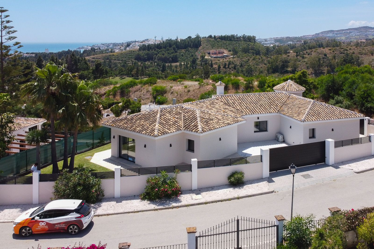 Huis te koop in El Chaparral | 4 slaapkamers H5481400