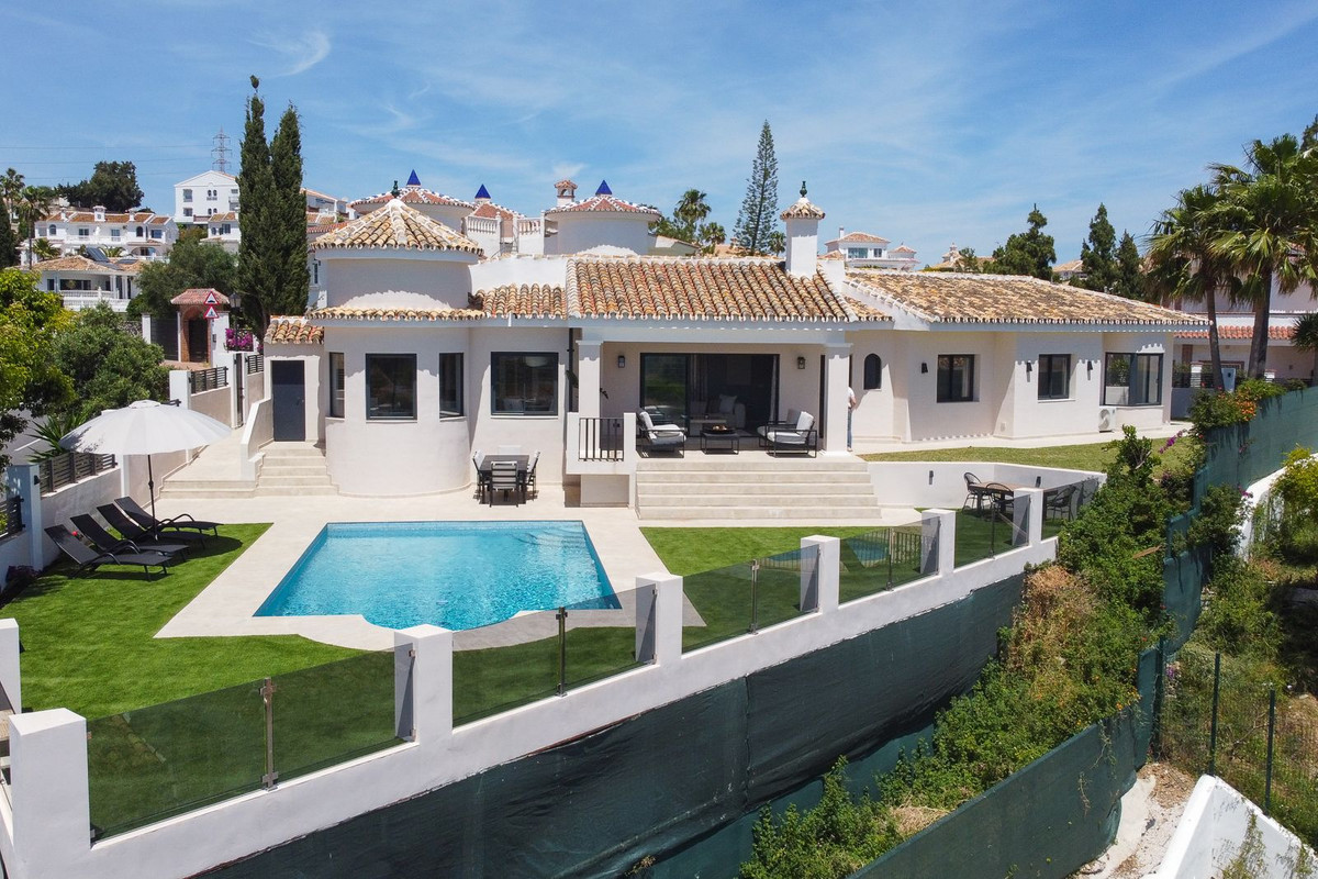 Huis te koop in El Chaparral | 4 slaapkamers H5481400