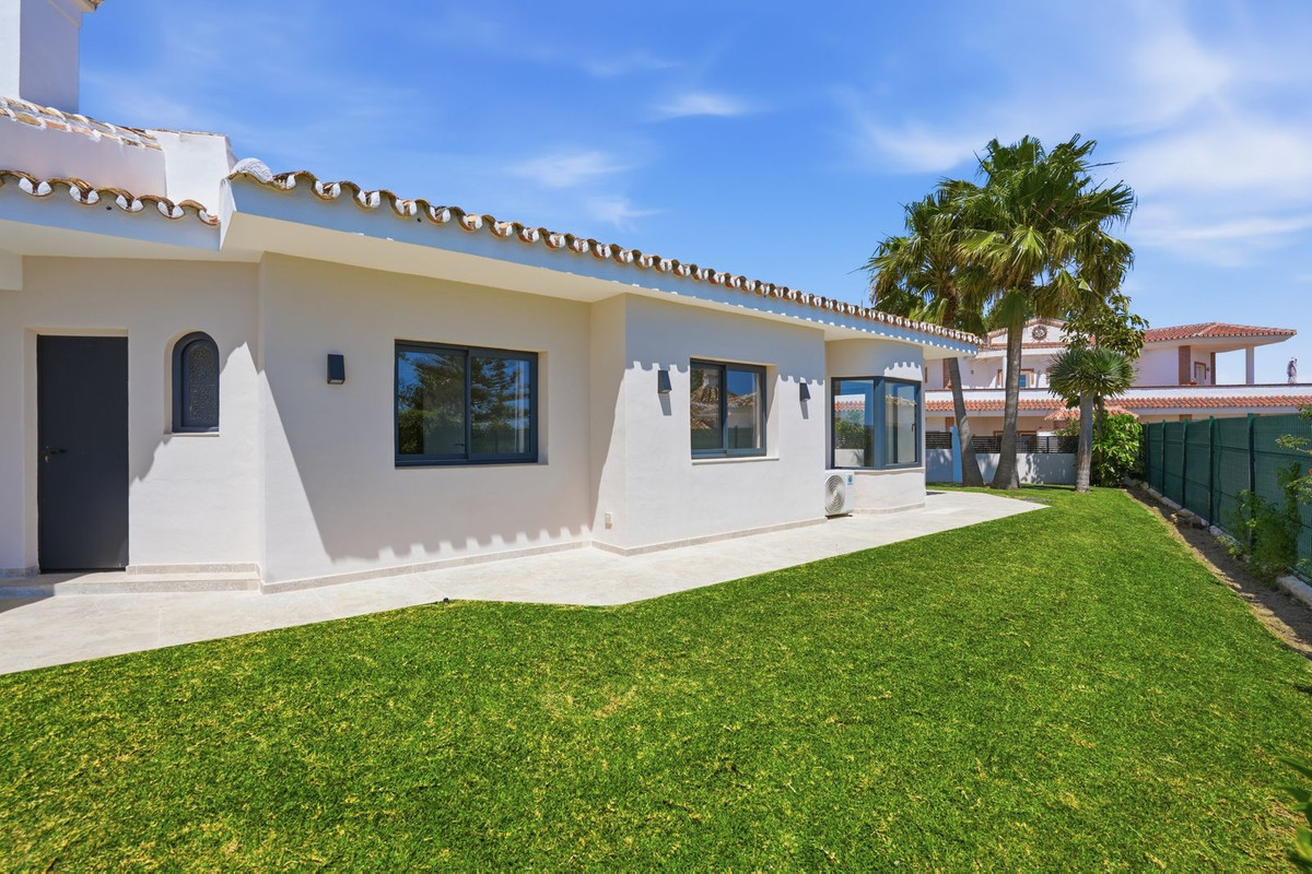 Huis te koop in El Chaparral | 4 slaapkamers H5481400