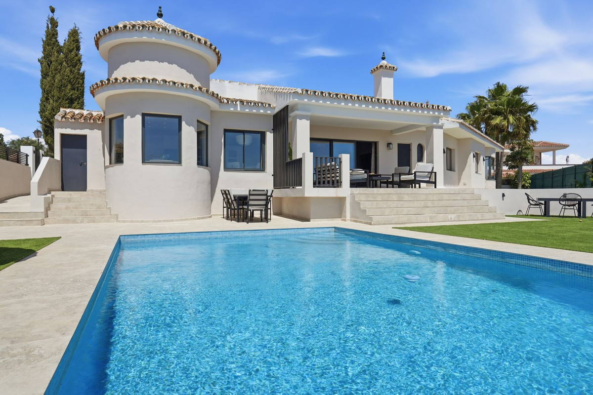 Huis te koop in El Chaparral | 4 slaapkamers H5481400