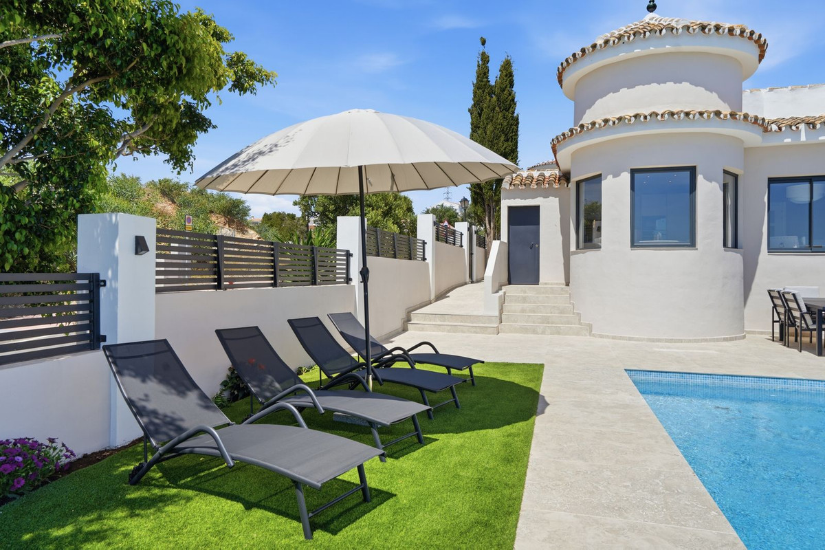 Huis te koop in El Chaparral | 4 slaapkamers H5481400