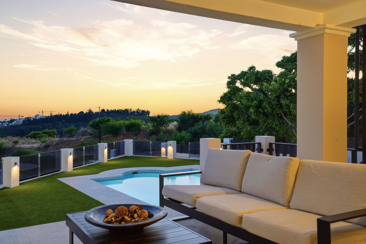 Huis te koop in El Chaparral | 4 slaapkamers H5481400