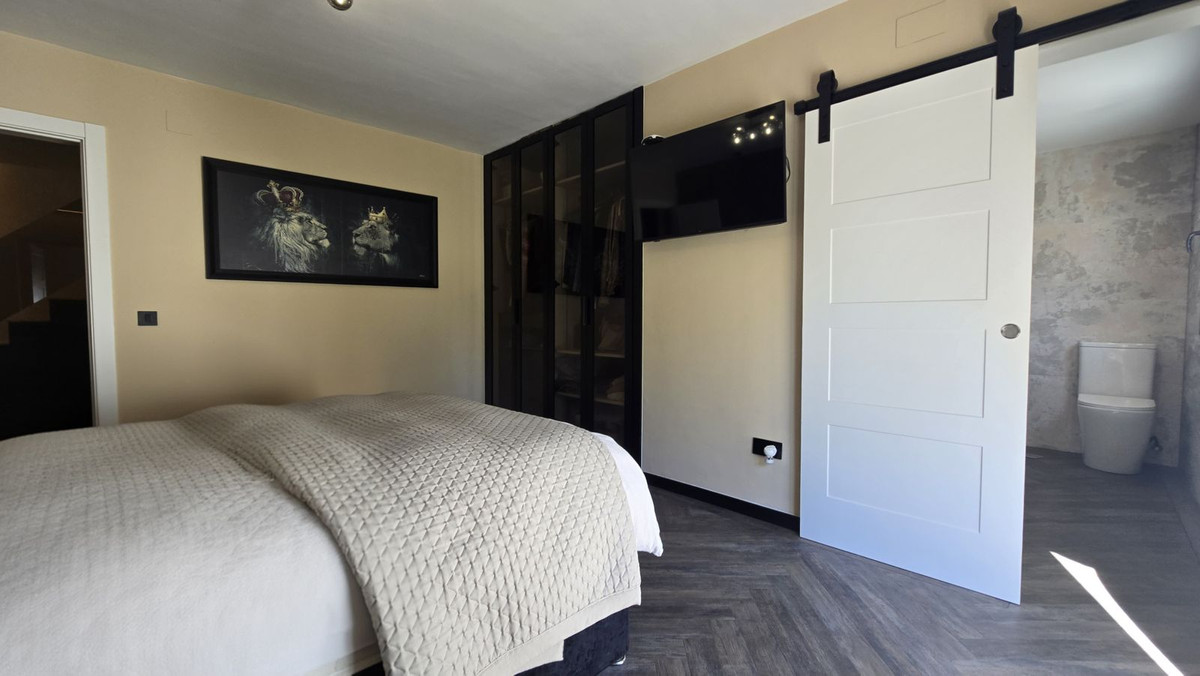 Property main view 77