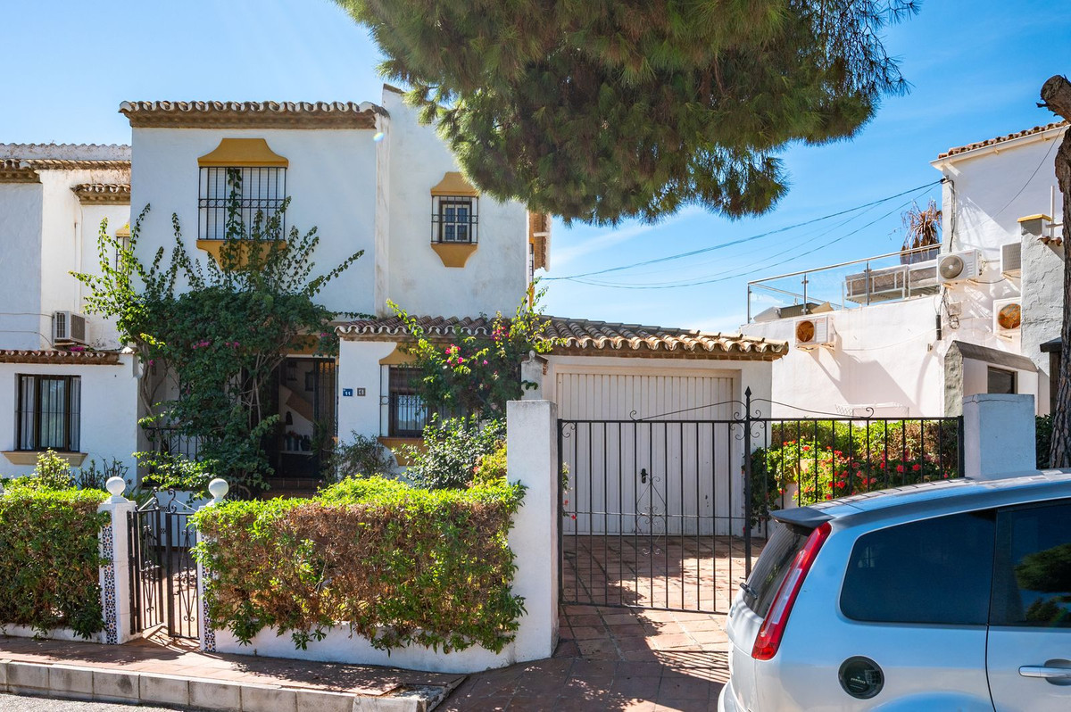 Huis te koop in El Chaparral | 3 slaapkamers H5495119