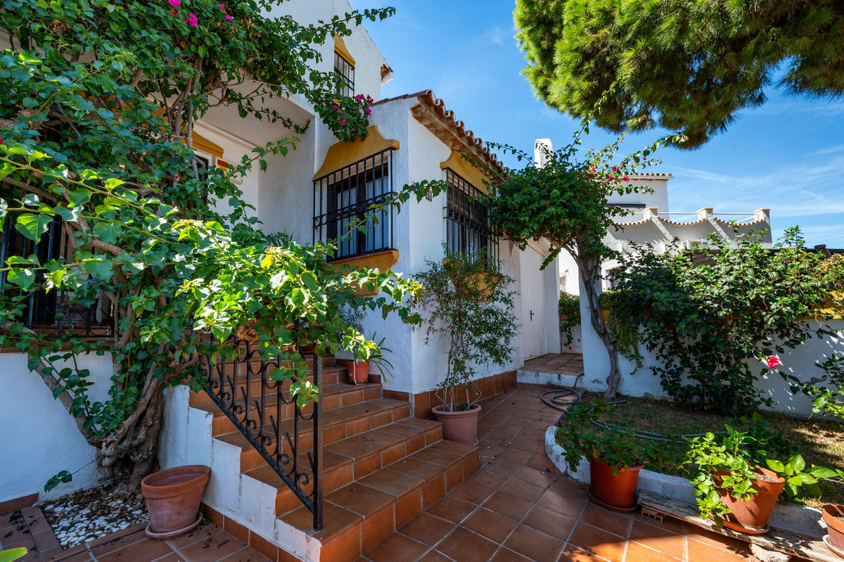 Huis te koop in El Chaparral | 3 slaapkamers H5495119
