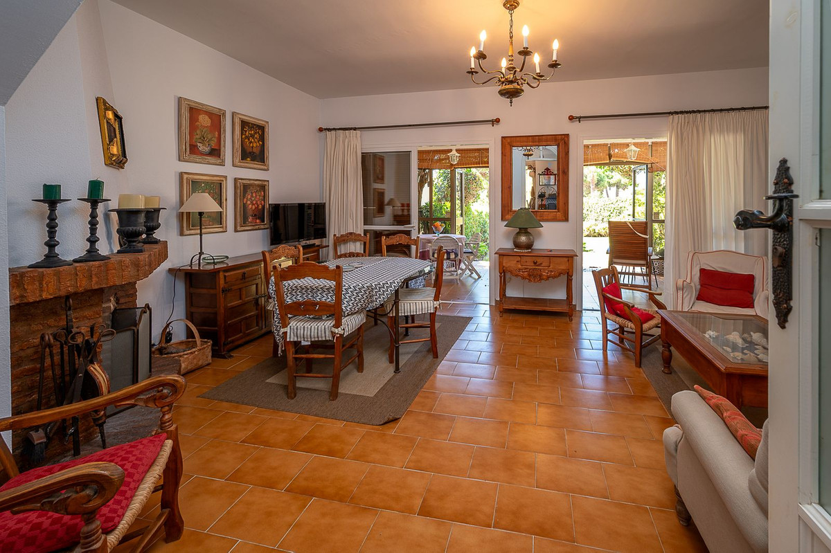 Huis te koop in El Chaparral | 3 slaapkamers H5495119