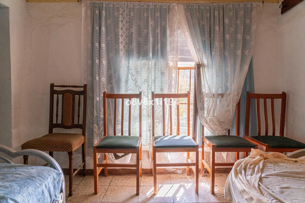 Huis te koop in El Chorro | 4 slaapkamers H5243944