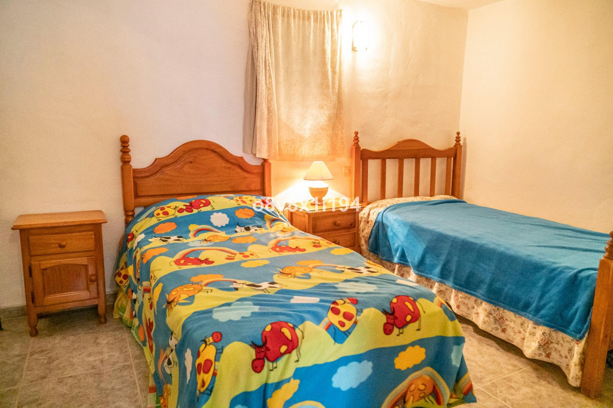 Huis te koop in El Chorro | 4 slaapkamers H5243944