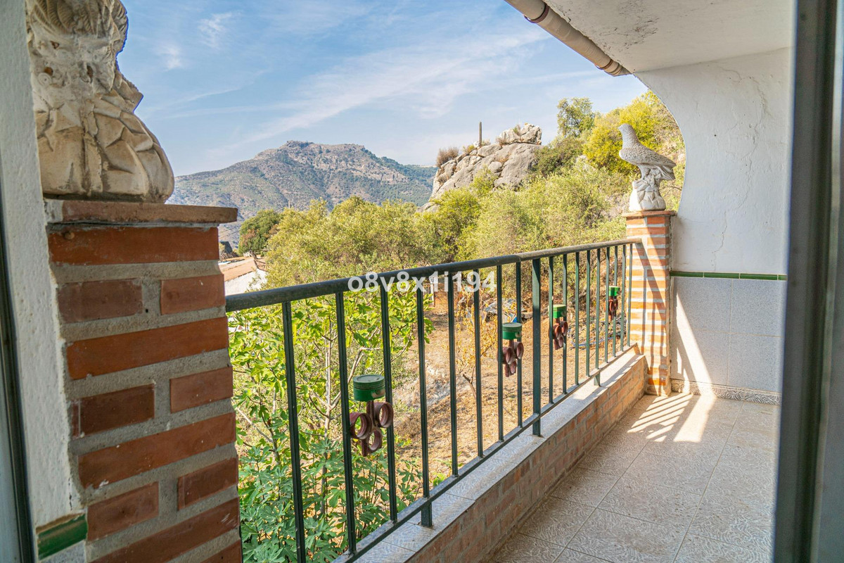 Huis te koop in El Chorro | 4 slaapkamers H5243944