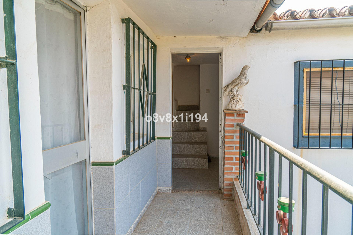 Huis te koop in El Chorro | 4 slaapkamers H5243944