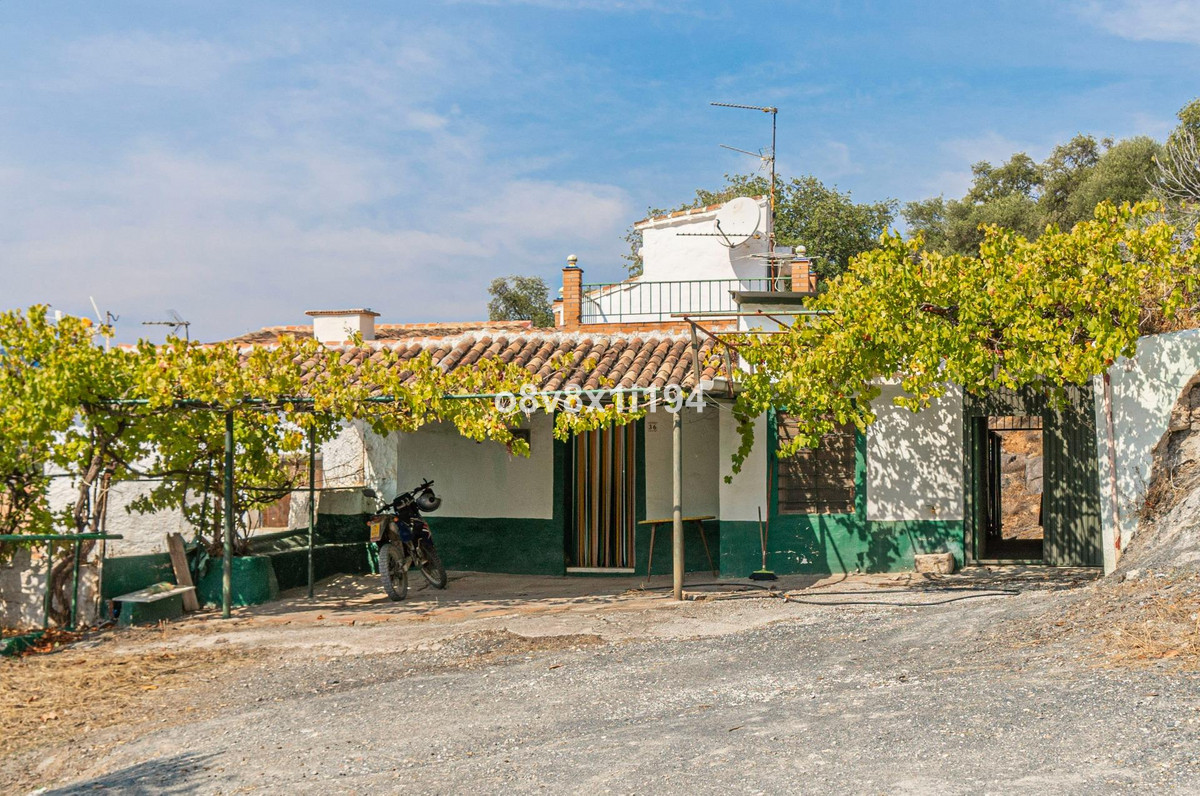 Huis te koop in El Chorro | 4 slaapkamers H5243944