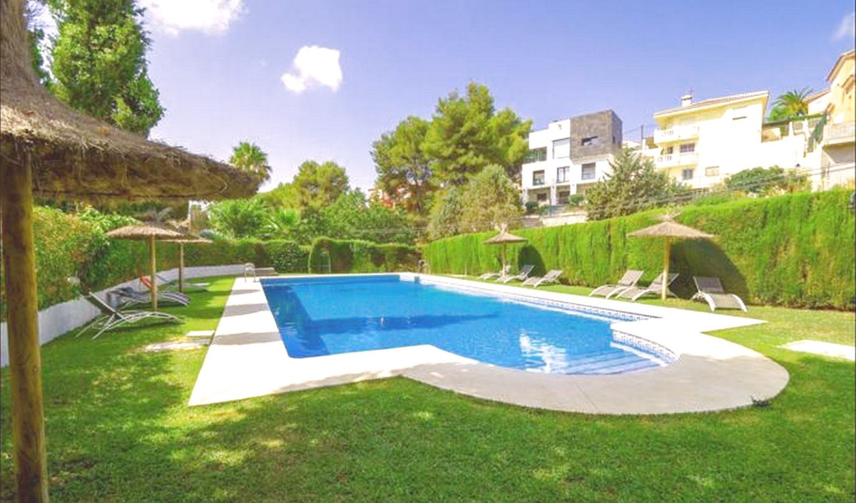 Geschakelde Woning in El Coto-60