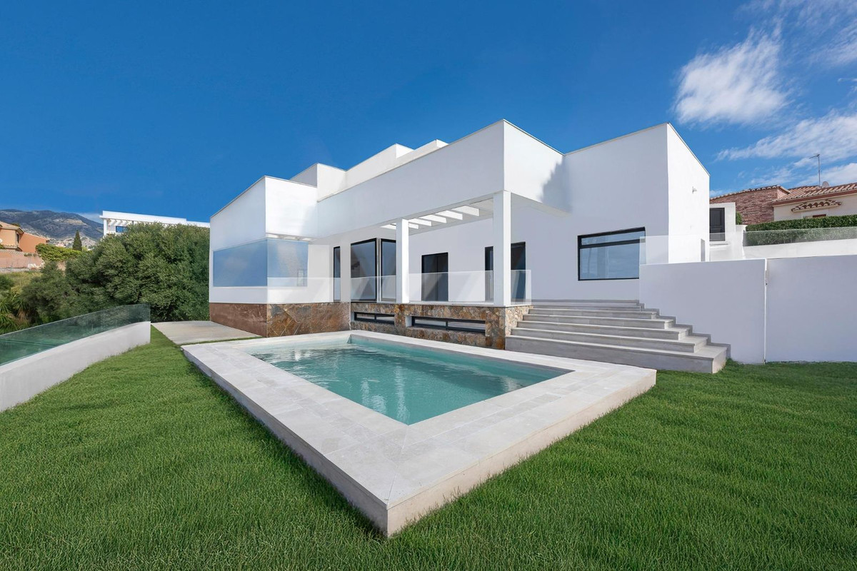 Vrijstaande Villa in El Coto-1