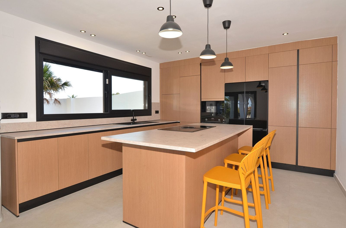 Huis te koop in El Coto | 4 slaapkamers H5077189