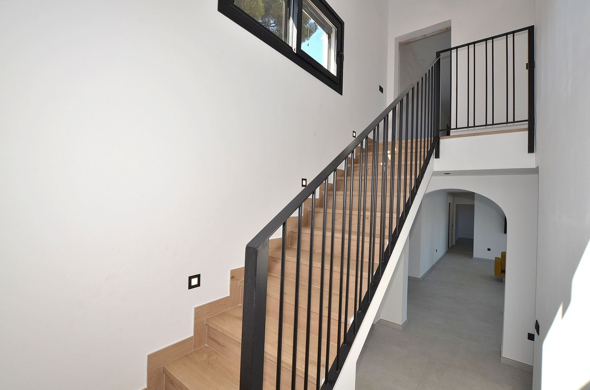Huis te koop in El Coto | 4 slaapkamers H5077189