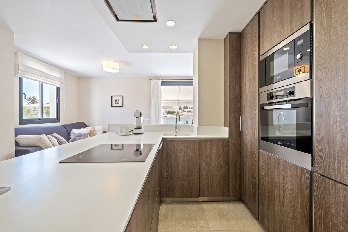 Huis te koop in El Faro | 5 slaapkamers H4722175