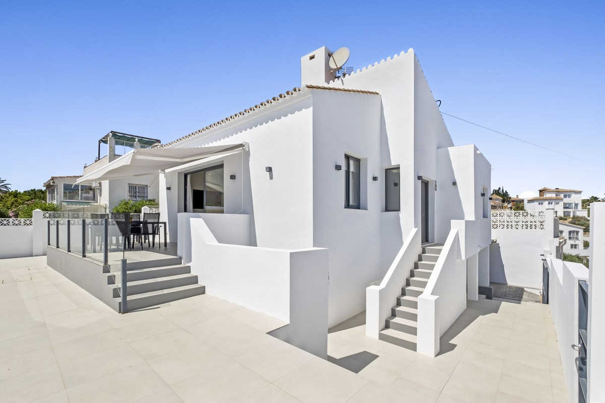 Huis te koop in El Faro | 5 slaapkamers H4722175