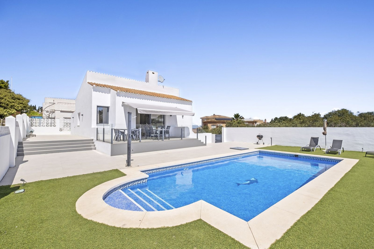 Huis te koop in El Faro | 5 slaapkamers H4722175