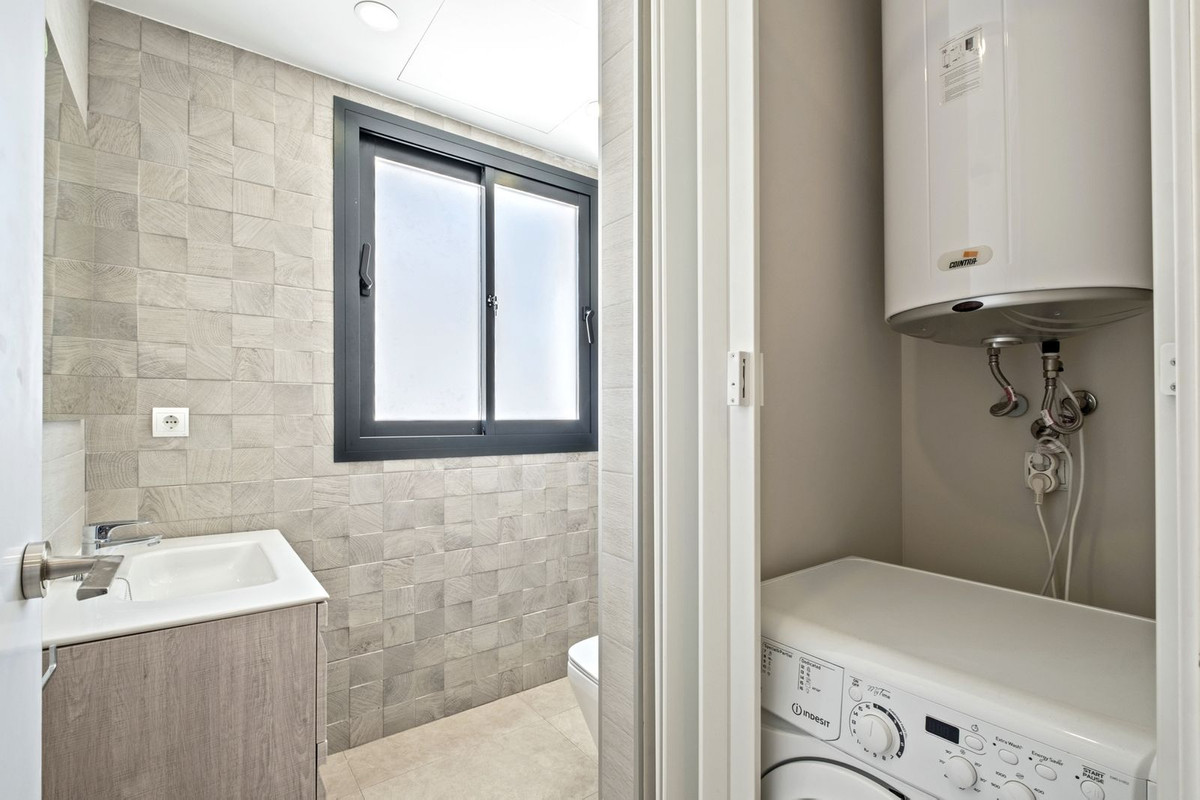 Huis te koop in El Faro | 5 slaapkamers H4722175