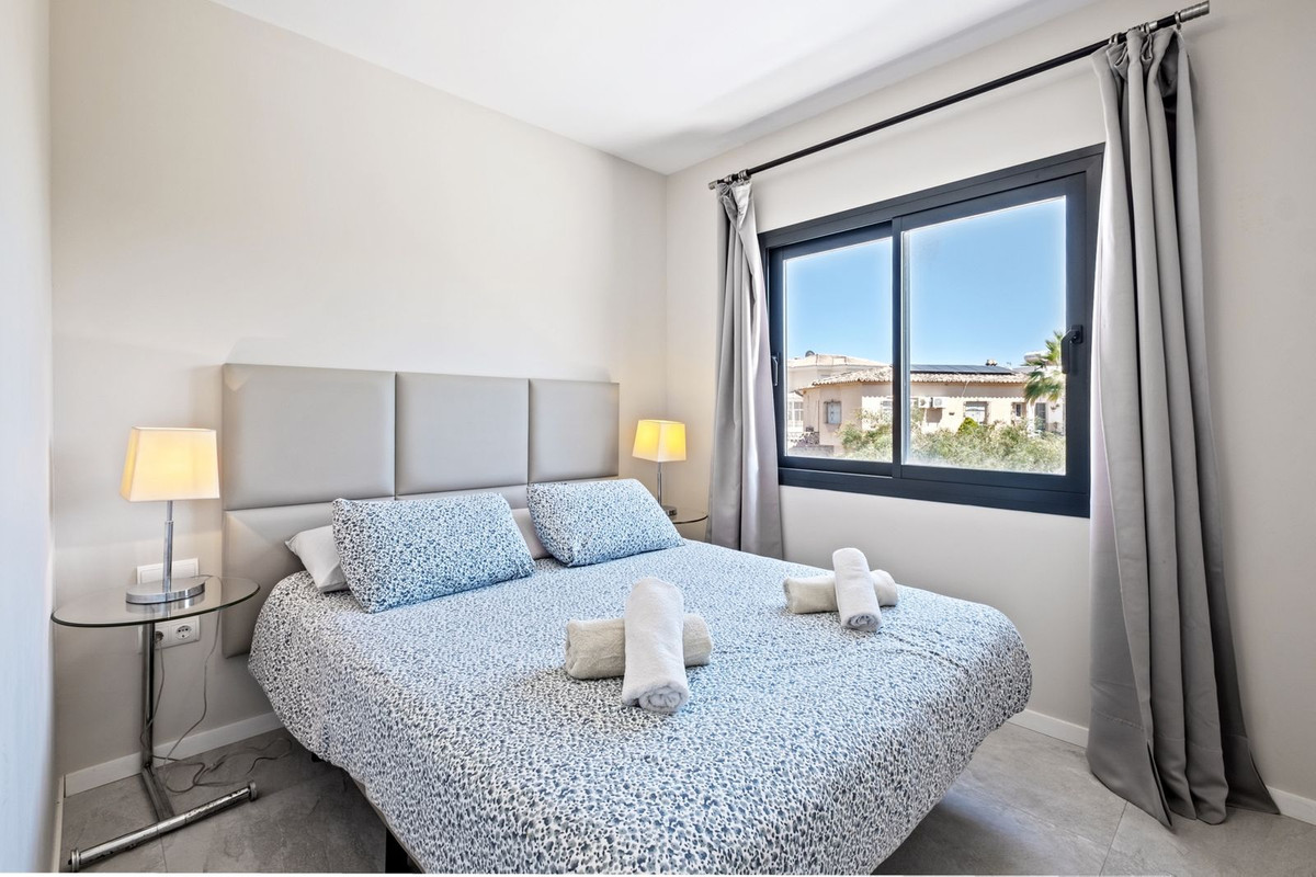 Huis te koop in El Faro | 5 slaapkamers H4722175