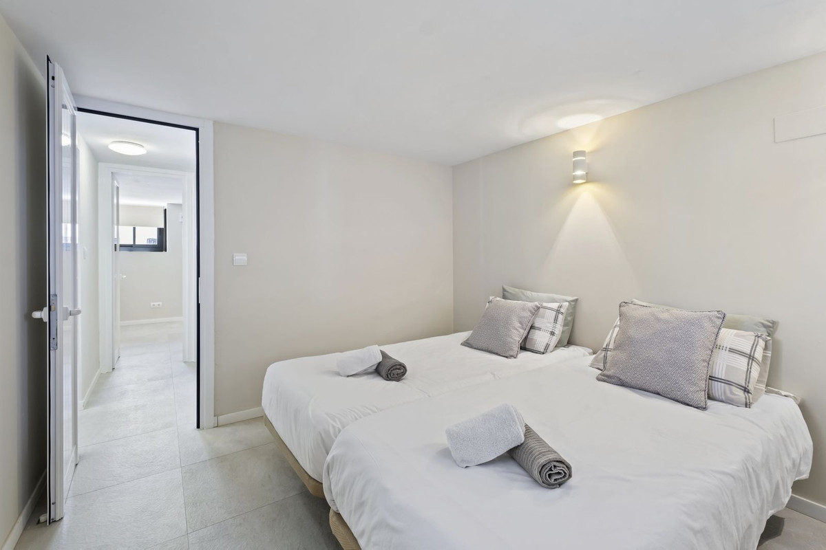 Huis te koop in El Faro | 5 slaapkamers H4722175