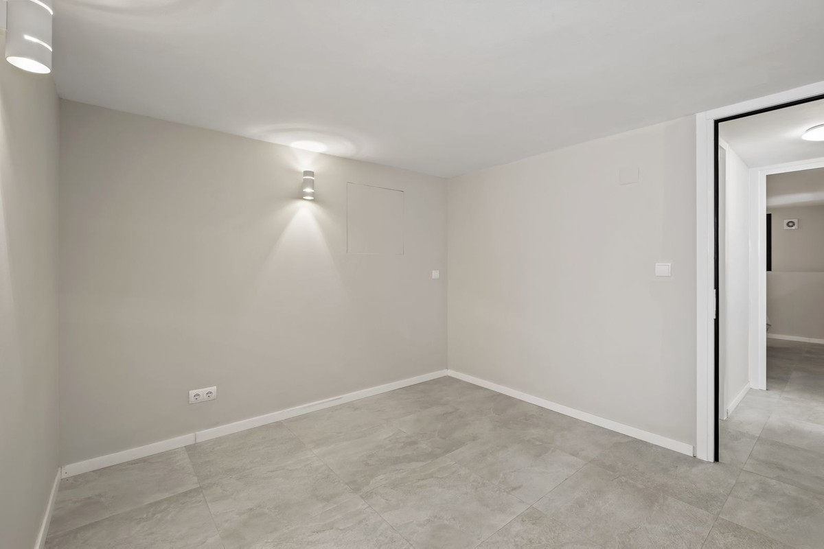 Huis te koop in El Faro | 5 slaapkamers H4722175
