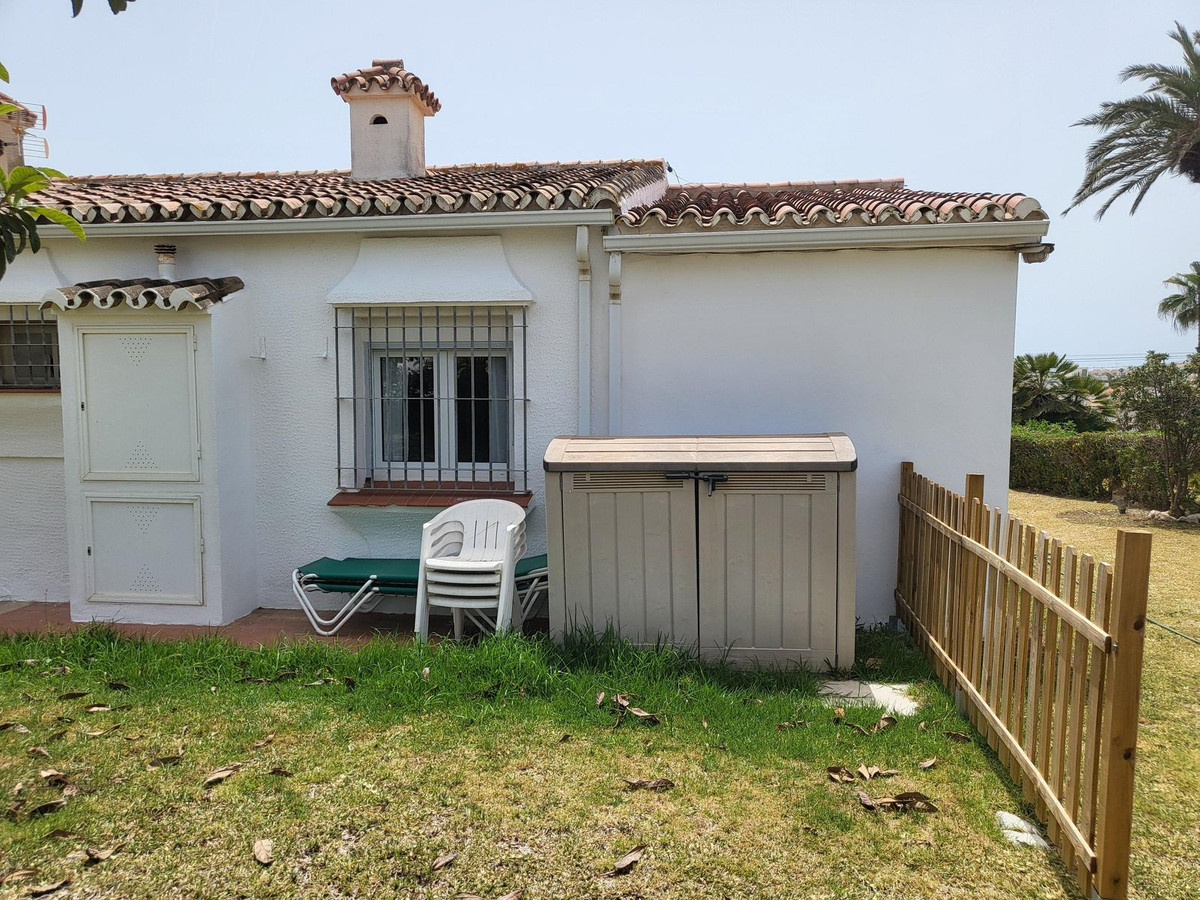 Semi-Vrijstaande Villa in El Faro-4