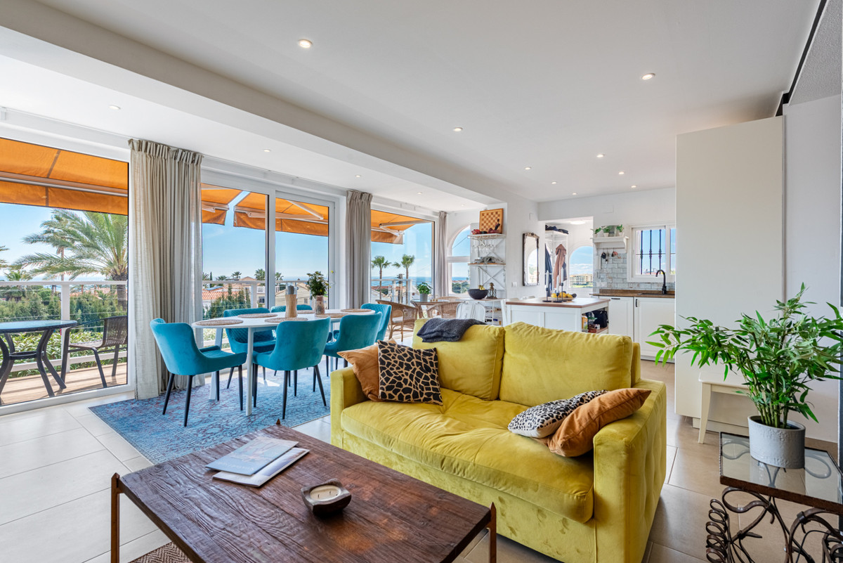 Vrijstaande Villa in El Faro-2