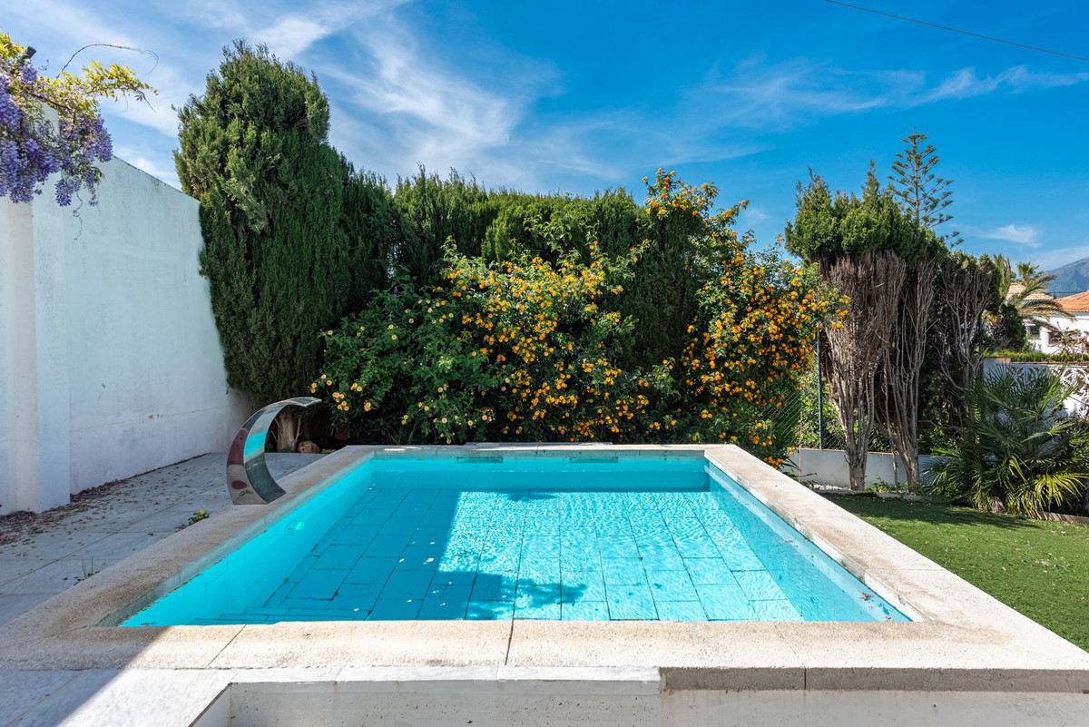Vrijstaande Villa in El Faro-14