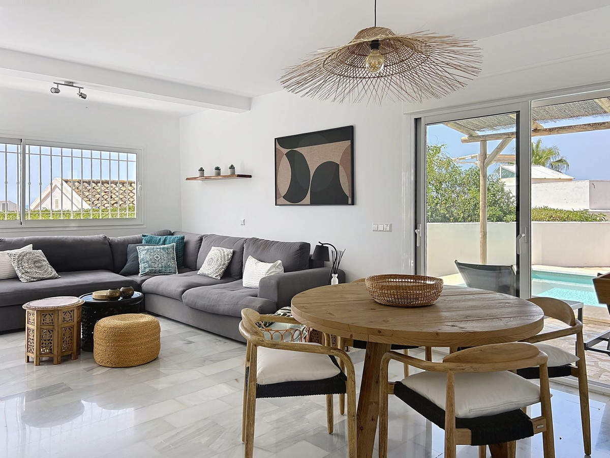 Semi-Vrijstaande Villa in El Faro-35