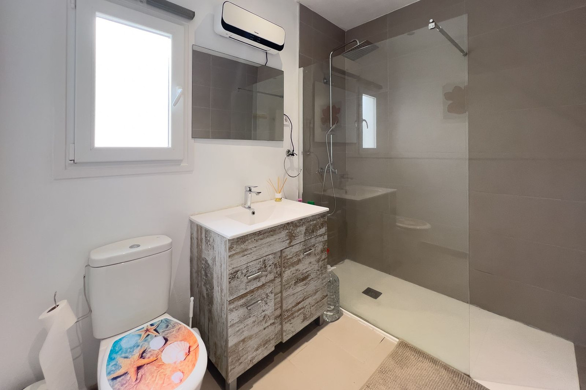 Bungalow te koop in El Faro | 2 slaapkamers H5025889