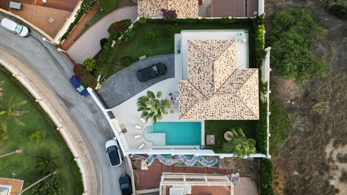 Vrijstaande Villa in El Faro-11