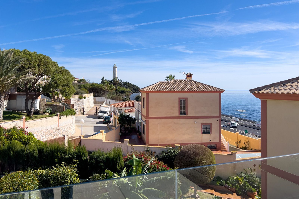 Vrijstaande Villa in El Faro-14