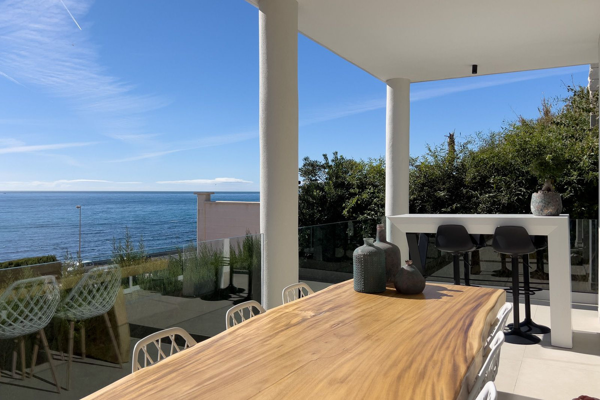 Vrijstaande Villa in El Faro-21